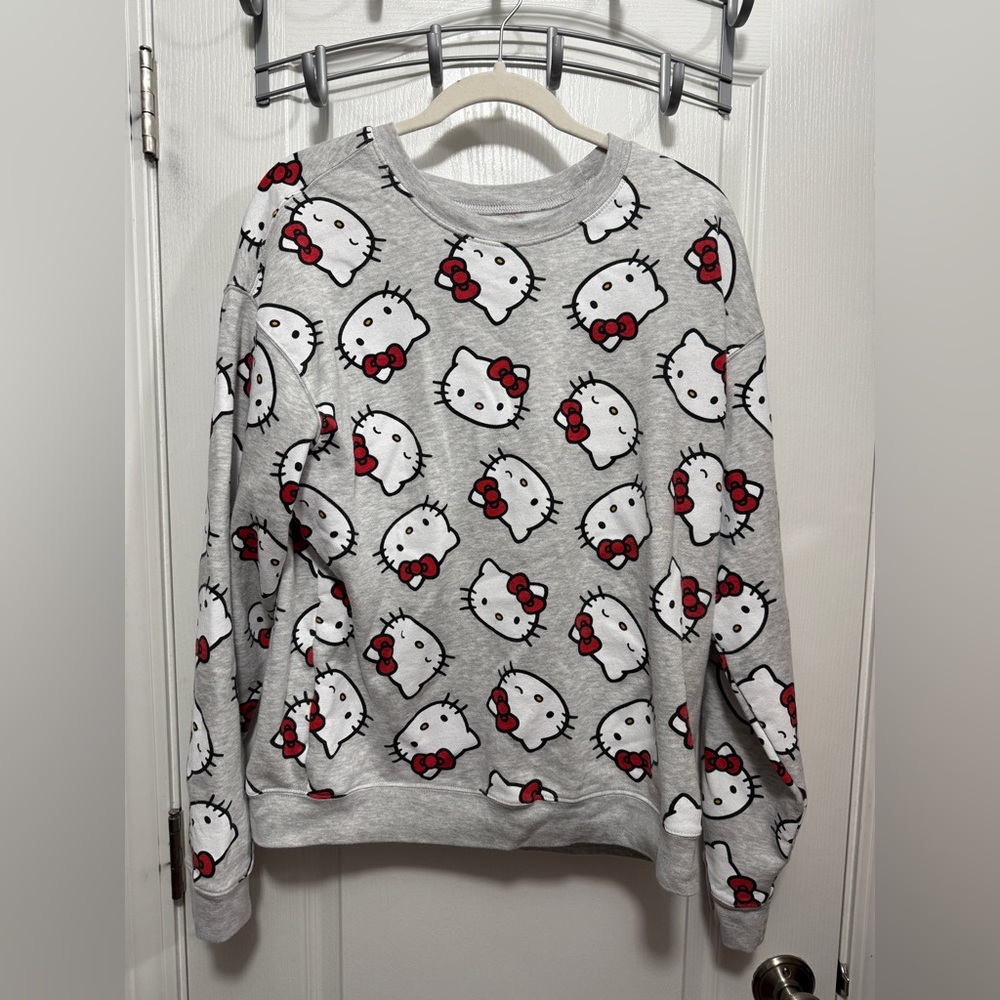 hello kitty sanrio graphic crewneck sweatshirt women’s XL sweater Y2K kid core‎